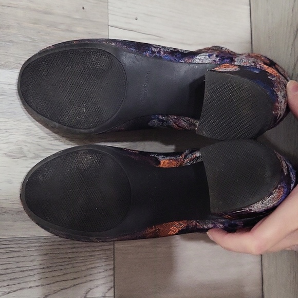 ZigiSoho Womens 7 Nydia Floral Tapestry Side Zip Ankle Bootie Metallic Colorful - Picture 7 of 9